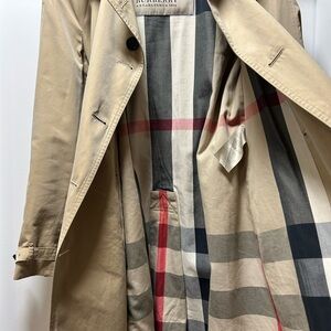 Burberry Tan Trench Coat - US 8 Womens